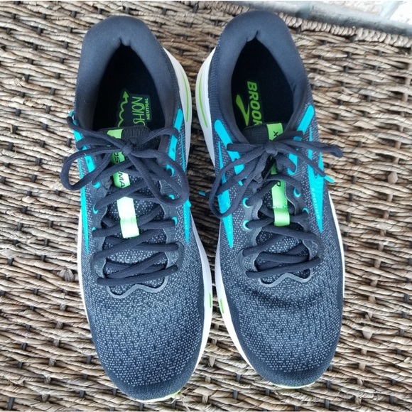 Brooks Ghost Max Mens size 11. Minimal usage under 15 miles in Treadmill. - Picture 3 of 7